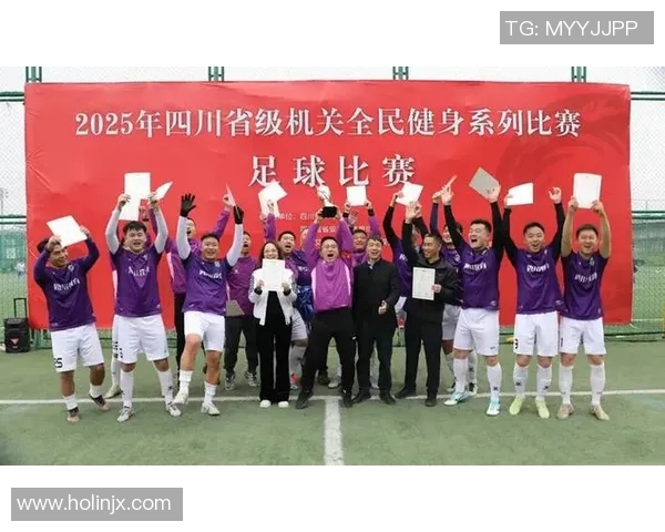 足球第一联赛激战正酣各队争夺冠军荣耀的精彩瞬间与背后故事 足球第一联赛激战正酣各队争夺冠军荣耀的精彩瞬间与背后故事